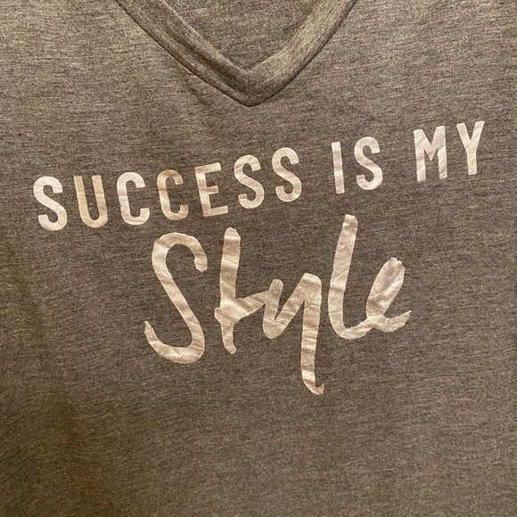 ItWorks Success Is My Style 3/4 Length Shirt - Picture 3 of 3